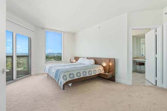 Building Photo - Turnberry Towers East 1507