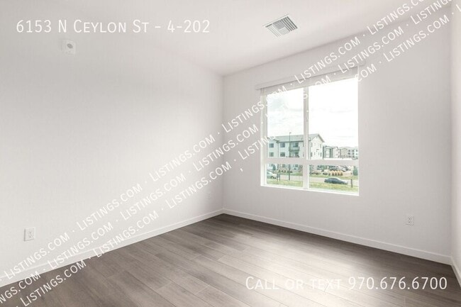 Building Photo - 6153 N Ceylon St