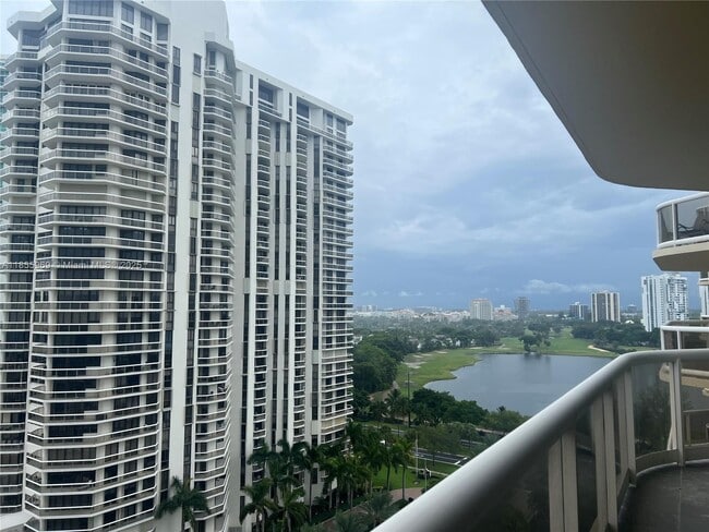 Building Photo - 20191 E Country Club Dr