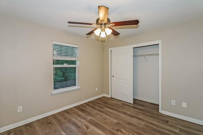 Building Photo - 13118 Majestic Pl Ct