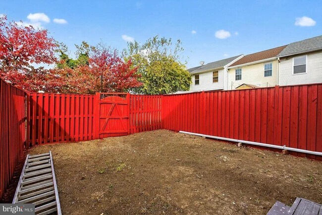 Building Photo - 814 Showell Ct