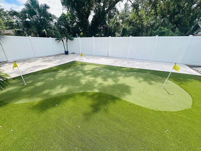 Building Photo - 2402 52nd St S