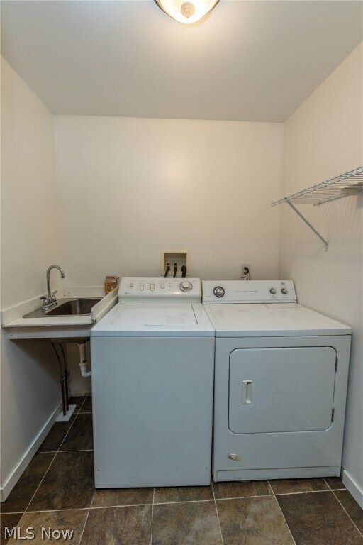 Building Photo - 9423 Highland Dr