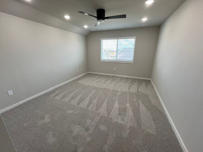 Building Photo - Great 4 bedroom New Construction!