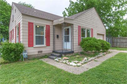 Building Photo - 1446 S Erie Ave