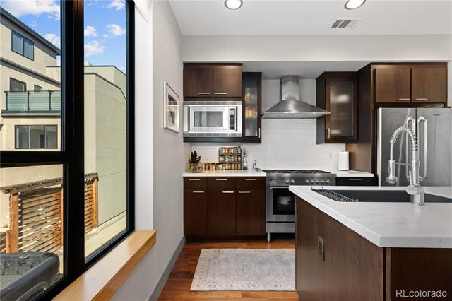 Building Photo - 3205 Osceola St