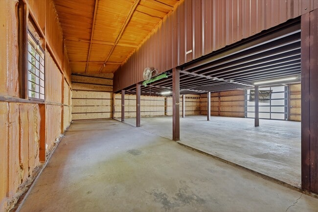 Building Photo - 2531 W Morton St