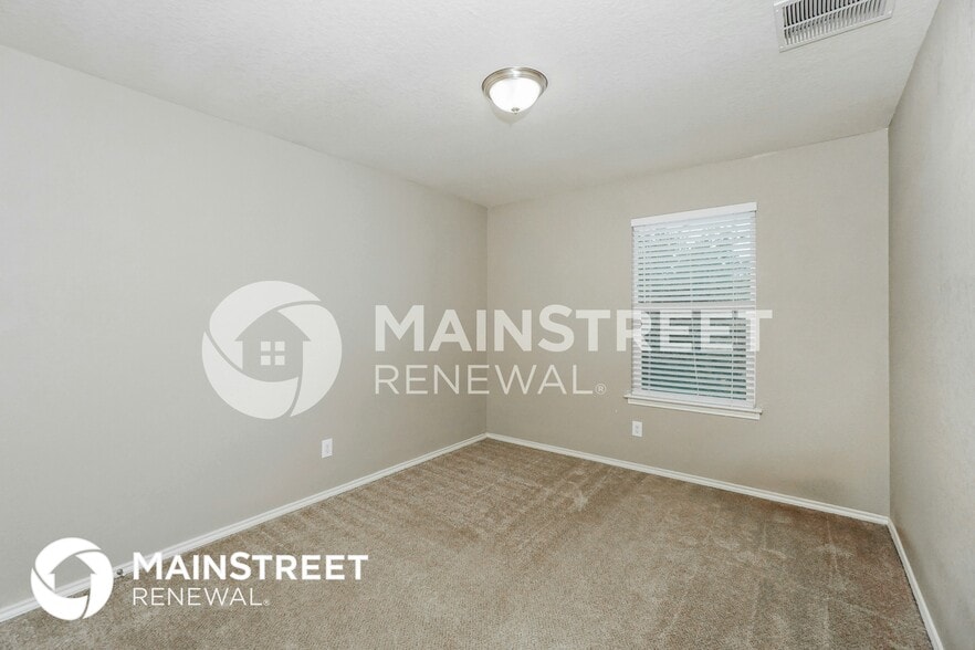 Building Photo - 306 Orchard Willow