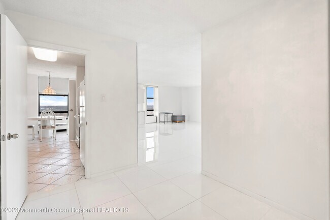 Building Photo - 787 Ocean Ave