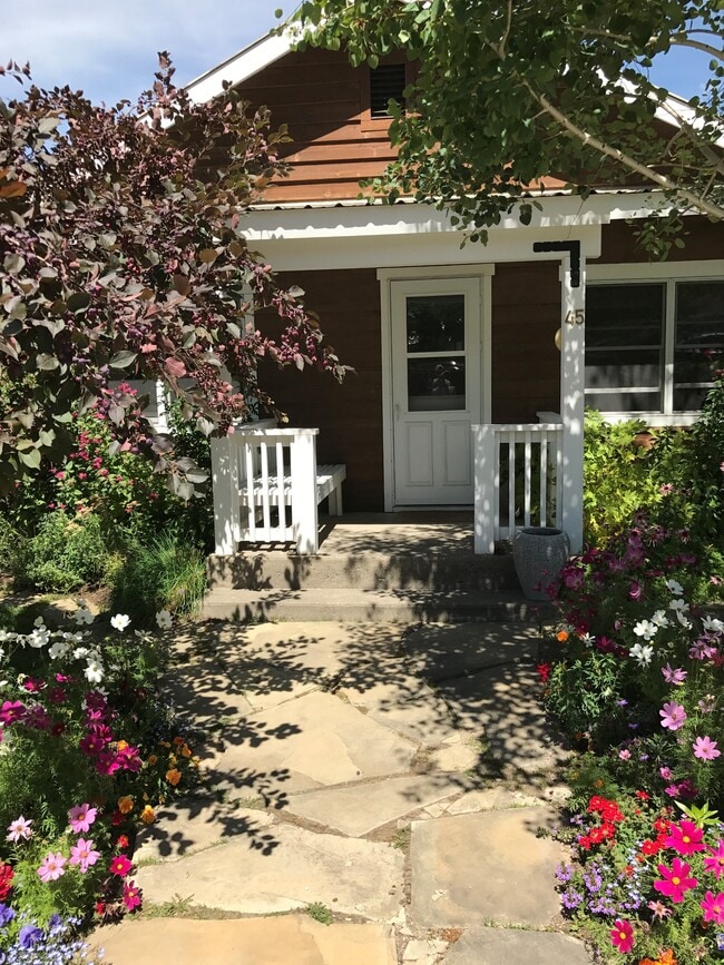 Building Photo - 45 E Simpson Ave