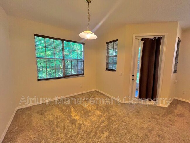 Building Photo - 3651 Oakdale Cir