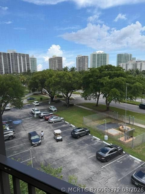 Building Photo - 3475 N Country Club Dr