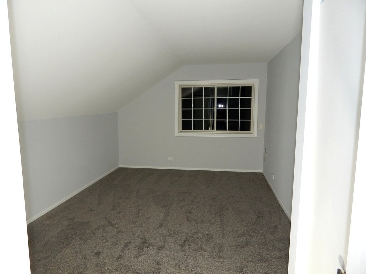 Building Photo - 2812 Springdale Cir