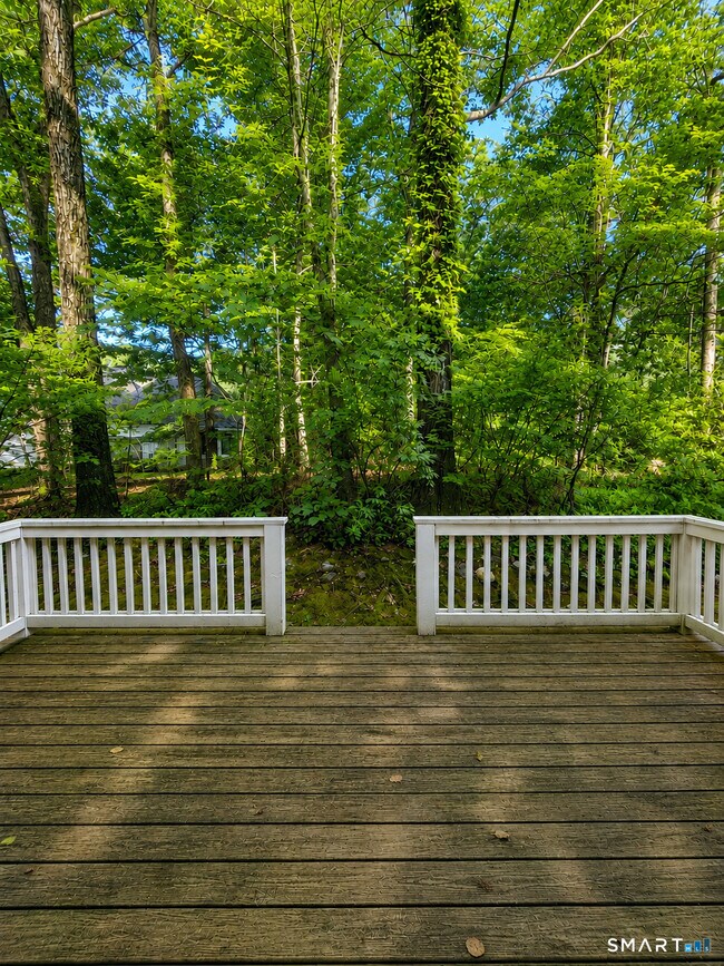 Building Photo - 5 Farmington Chase Crescent