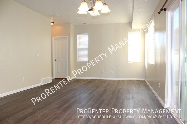 Building Photo - 1412 E 6125 S