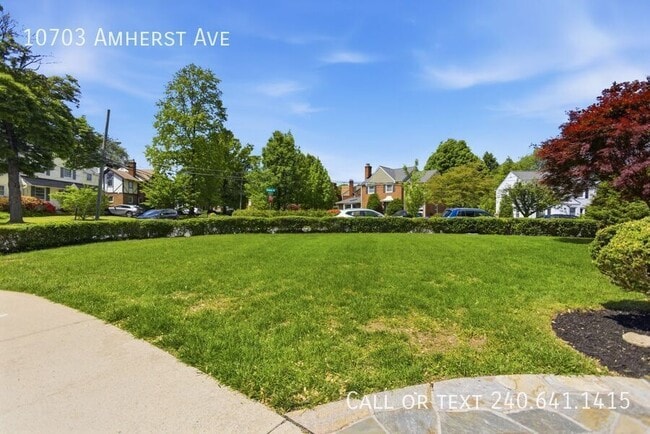 Building Photo - 10703 Amherst Ave