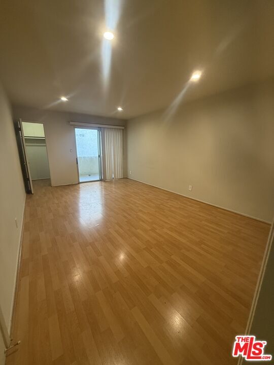 Building Photo - 1166 Amherst Ave