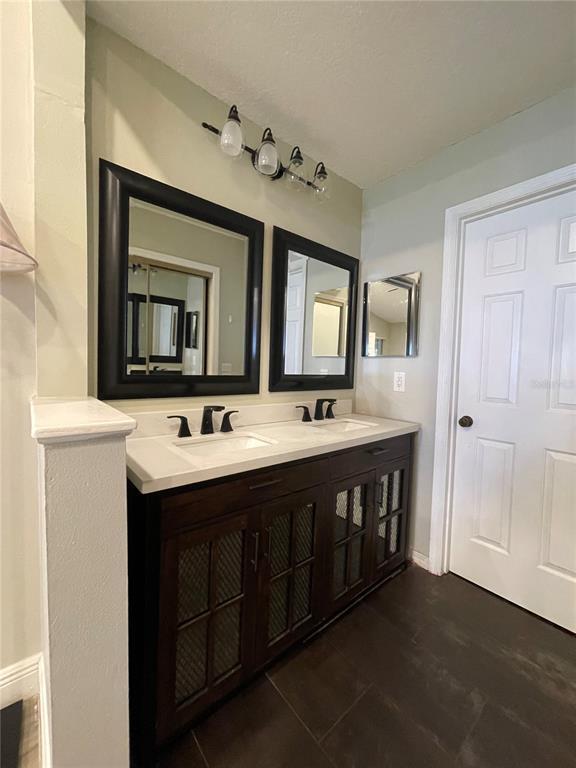 Building Photo - 7652 Spring Bay Cove