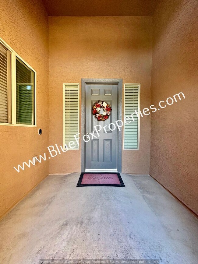 Building Photo - 4496 S Saginaw Hill Dr