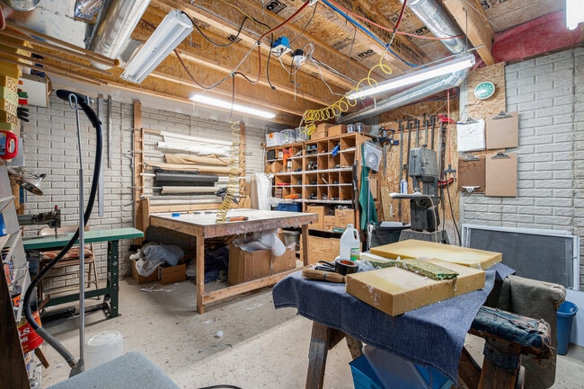 Building Photo - 6275 Schuss Crossing