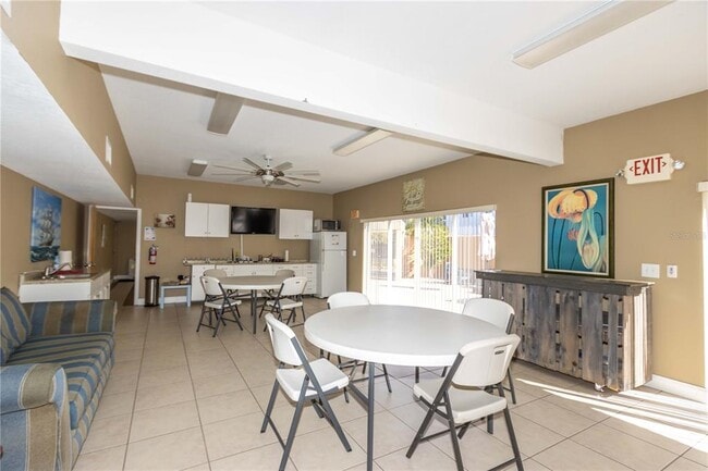 Building Photo - 824 Padua Ln