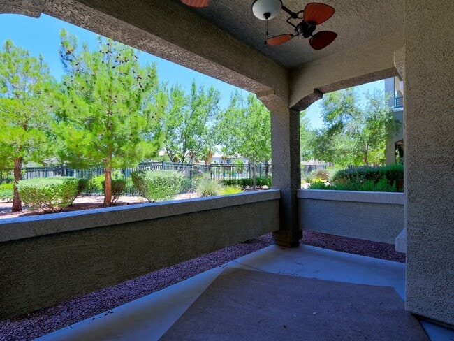 Building Photo - 10809 Garden Mist Dr