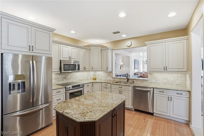 Building Photo - 483 Palo Verde Dr