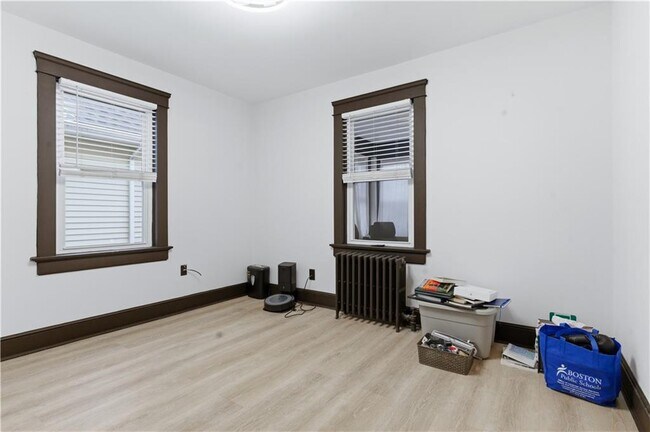 Building Photo - 44 Holburn Ave