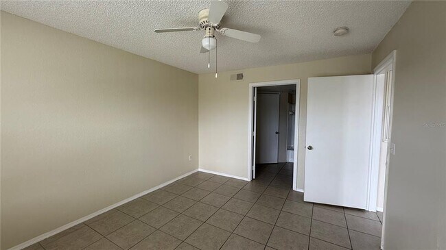 Building Photo - 2203 Key W Ct