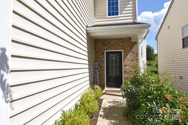 Building Photo - 1121 Blackwaterside Dr
