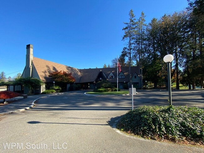 Building Photo - 10905 Glen Acres Dr S