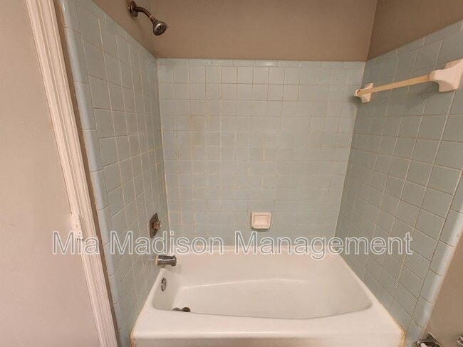 Building Photo - 1531 Marcy Cir