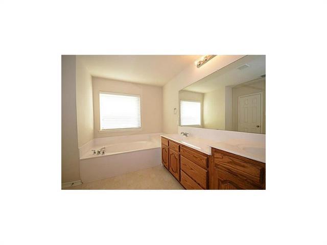 Building Photo - 9843 Chamber Hall Dr
