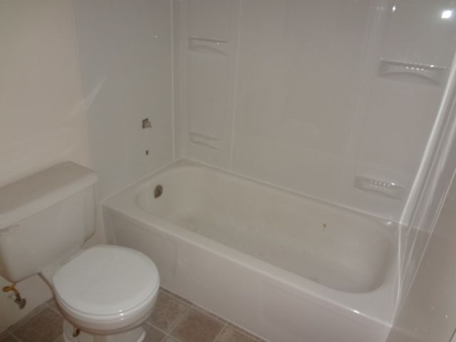 Building Photo - 311 Division St