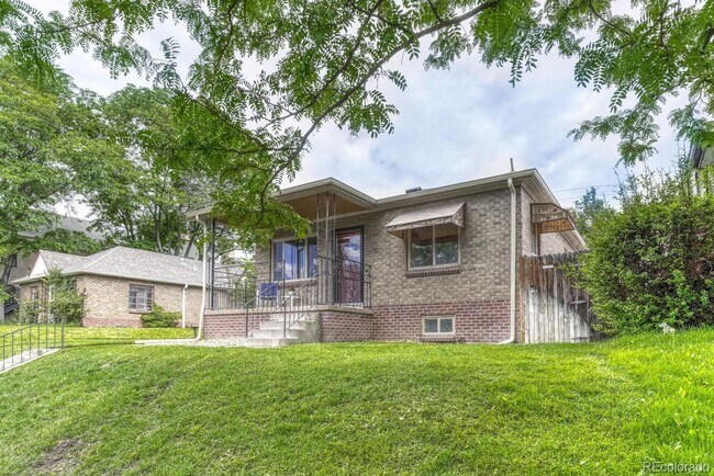 Building Photo - 3423-3425 W 39th Avenue
