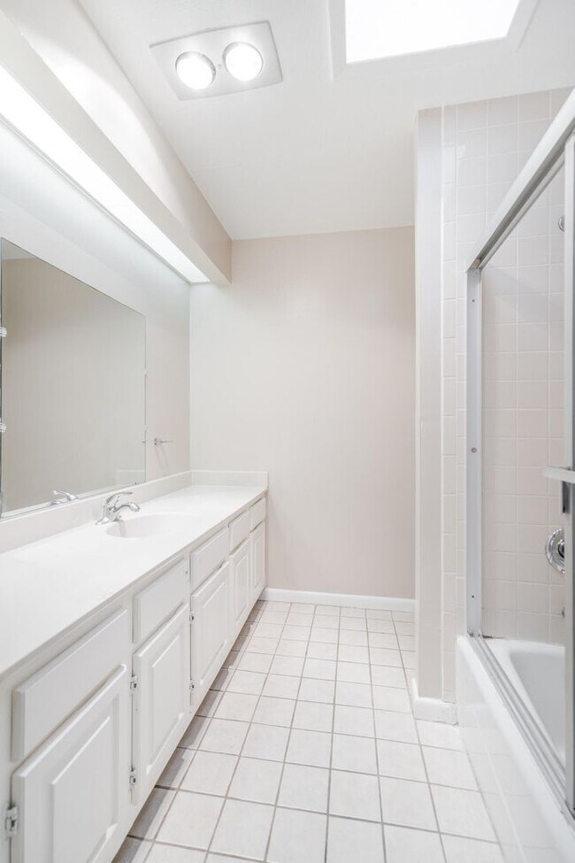 Building Photo - 763 Espada Dr