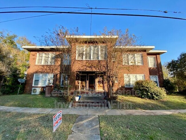 Primary Photo - 458 Forest Ave