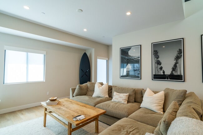 Building Photo - 1012 Beryl St