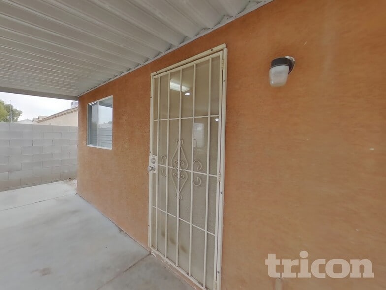 Building Photo - 5088 Jewel Canyon Dr