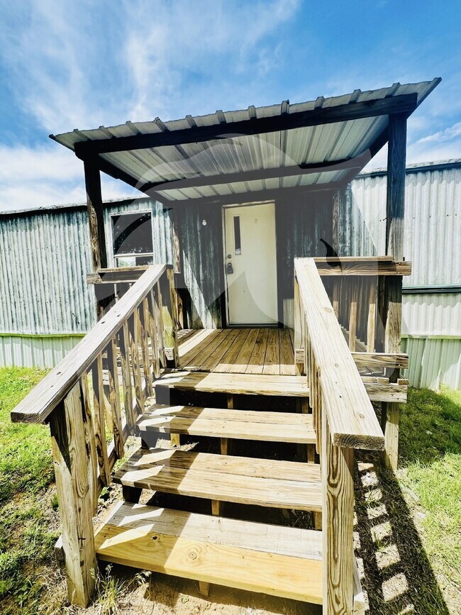 Building Photo - 3 Bedroom in great community in Woodward!