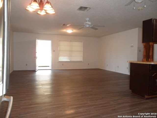 Building Photo - 2834 Candlelight Dr