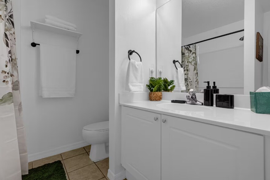 Bathroom - 8840 Grand Palms Cir