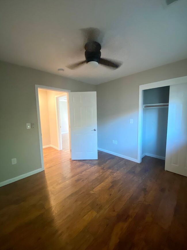 Building Photo - Cute and Cozy Updated 3 bedroom Home