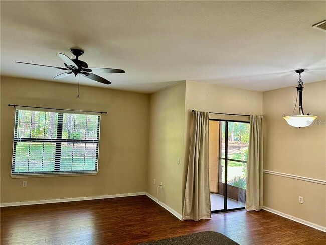 Building Photo - 2209 Portofino Pl