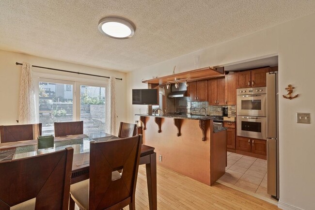 Building Photo - 3508 Givernaud Terrace