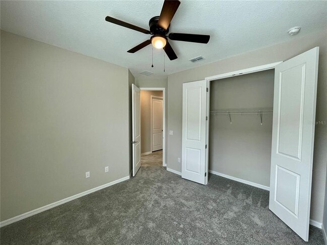 Building Photo - 5929 Oakhaven Ln