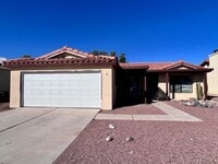 Building Photo - 3BR 2Ba Remodeled with Yard and Garage