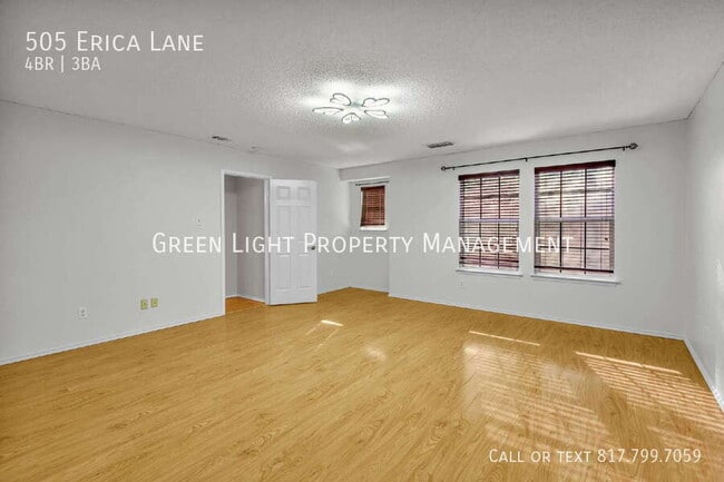 Building Photo - 505 Erica Ln