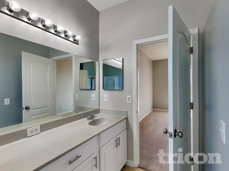 Building Photo - 1731 Lady Palm Ct