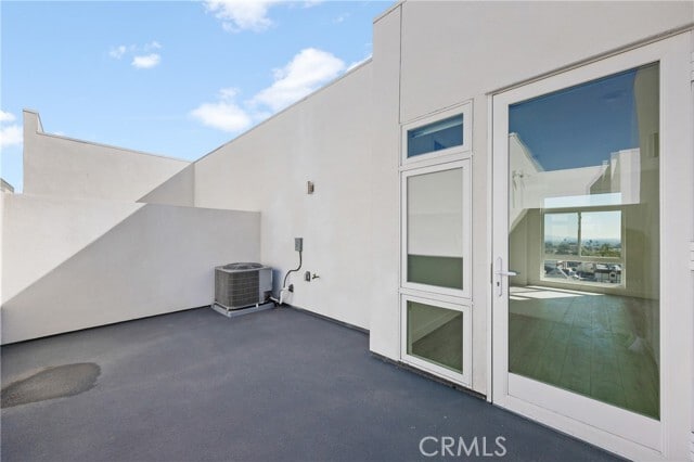 Building Photo - 168 S Monterey St